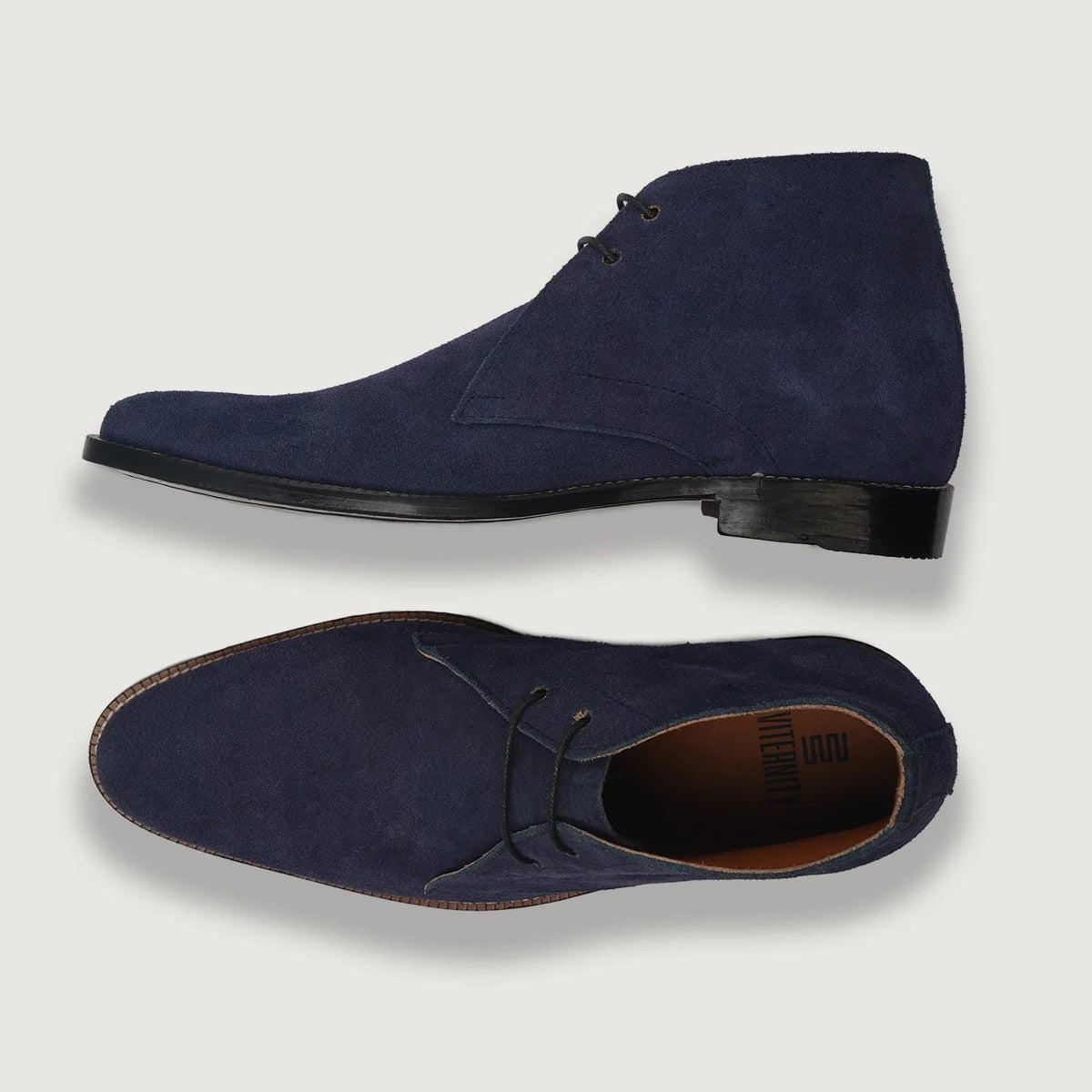 Corry Chukka Midnight Azul Suede Botas de cuero para Hombre For Men - Contrafuerte de talón reforzado y doble costura de precisión