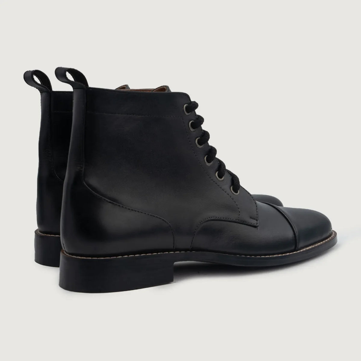 Knight Derby Negro Botas de cuero para Hombre For Men - Contrafuerte de talón reforzado y doble costura de precisión