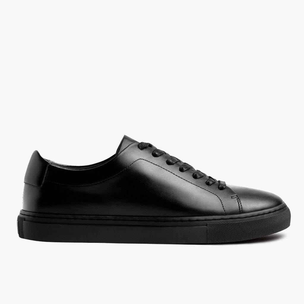 Black Full-Grain leather Sneakers - Construcción cosida Goodyear y puntera delantera