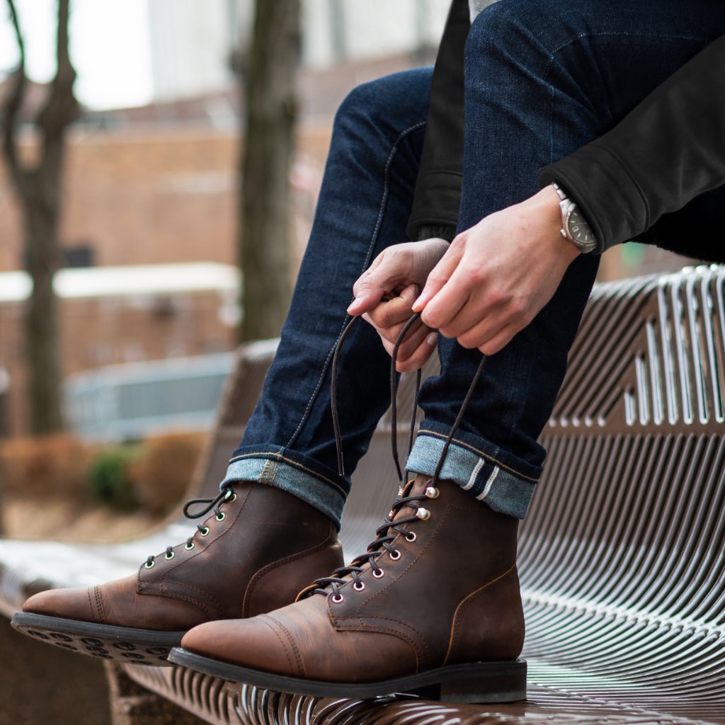 Cushioned Leather Insole & Ergonomic Arch Support Construction Detail