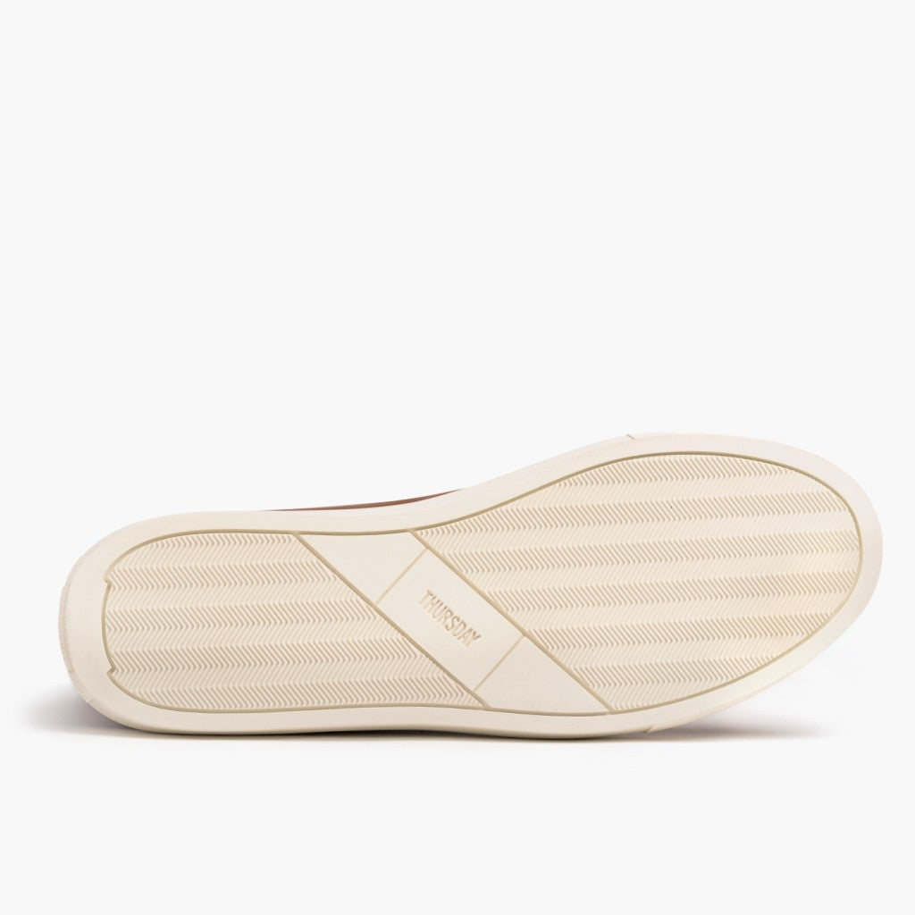 High-Traction Rubber Outsole & Lug Tread Pattern on Premier High Top Toffee Zapatillas de cuero para Hombre For Men