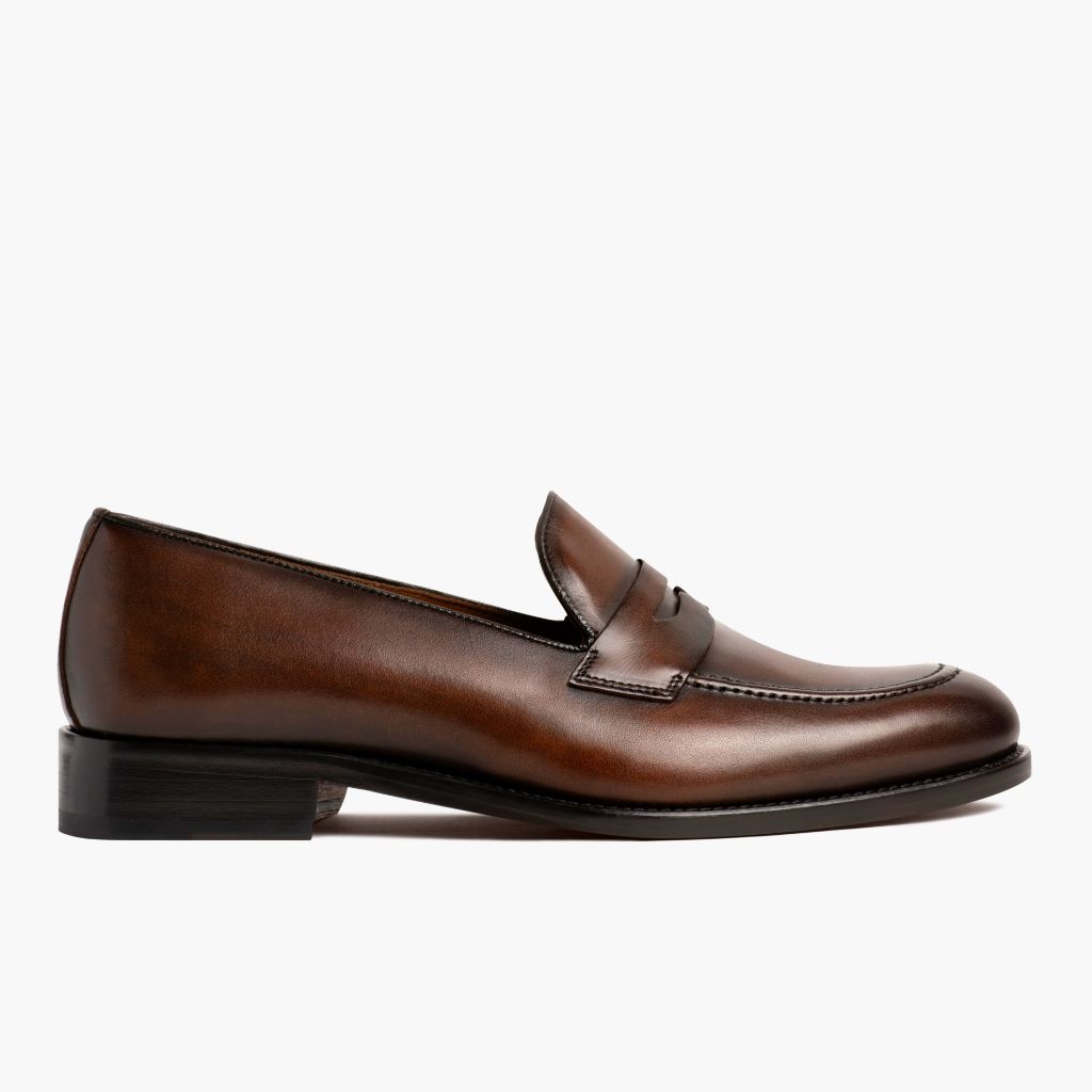 Classic Full-Grain leather Sneakers - Construcción cosida Goodyear y puntera delantera