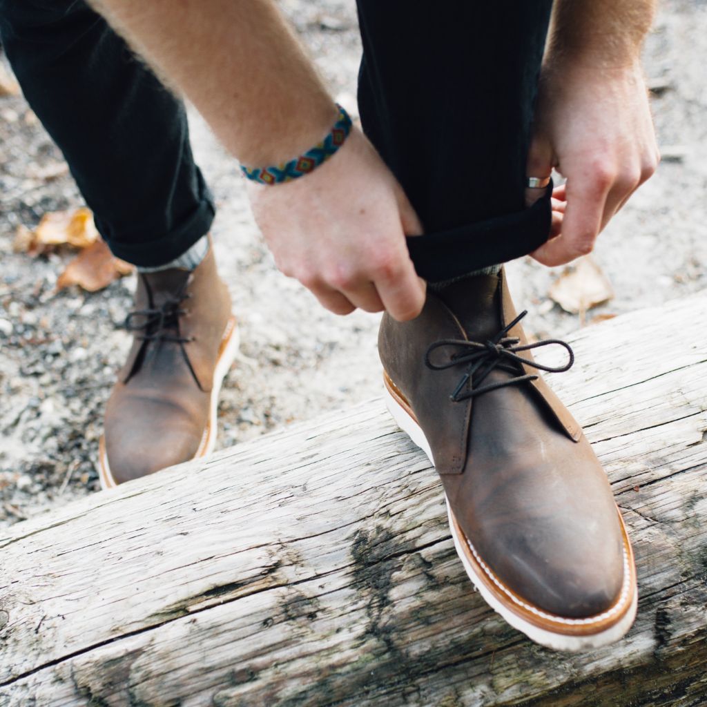 Cushioned Leather Insole & Ergonomic Arch Support Construction Detail