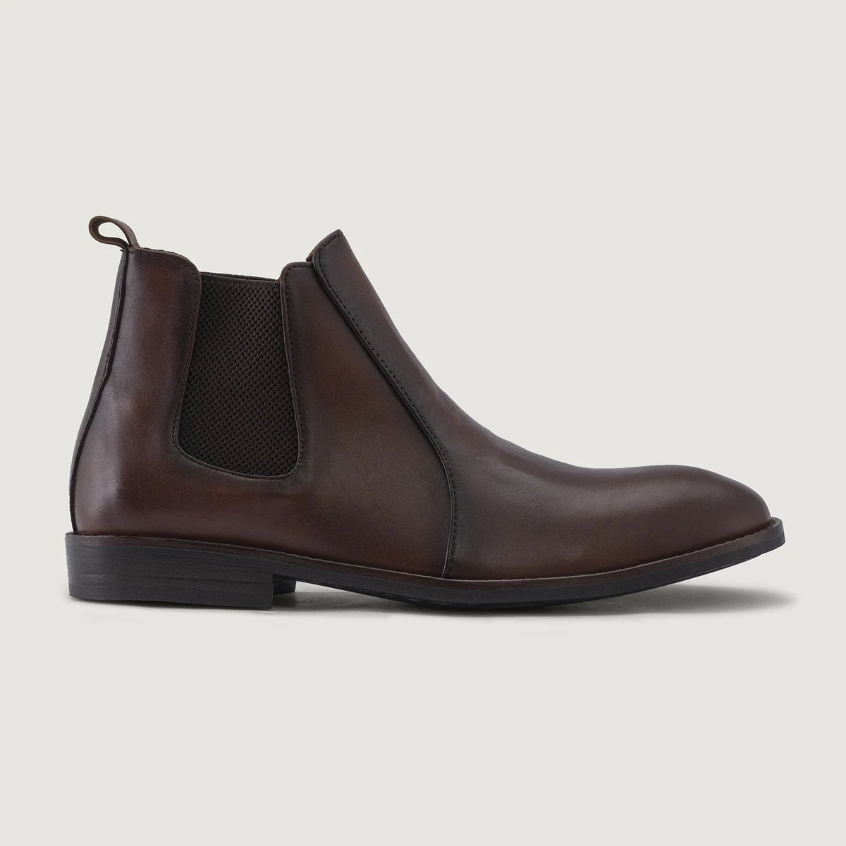 Burnished Brown Full-Grain leather Boots - Construcción cosida Goodyear y puntera delantera