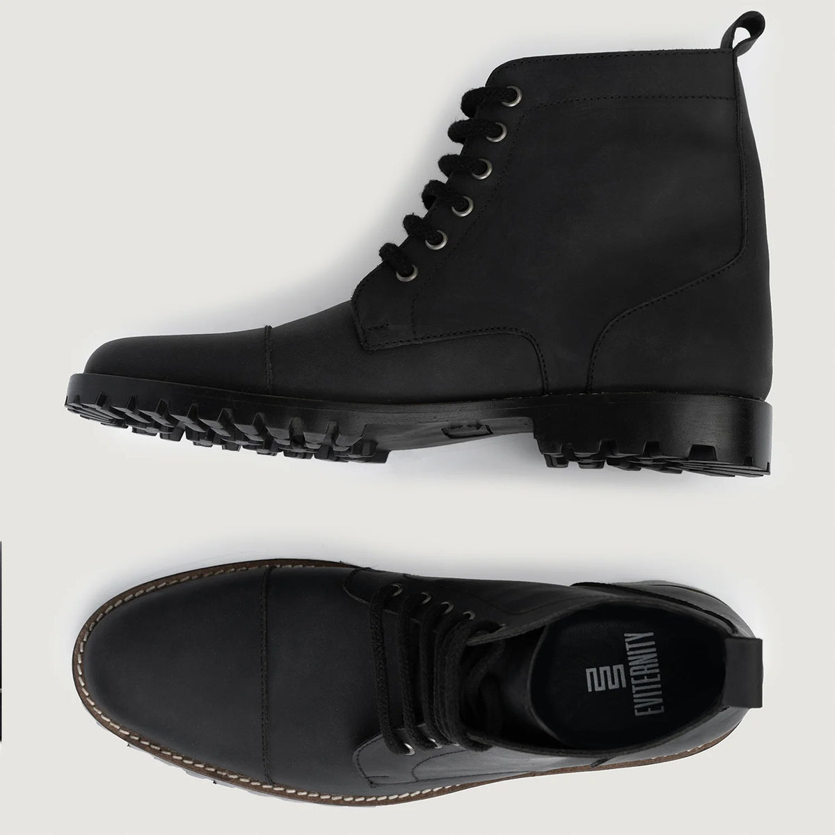 Knight Derby Matte Black Pullup Leather Boots TerraGrip For Men - Contrafuerte de talón reforzado y doble costura de precisión