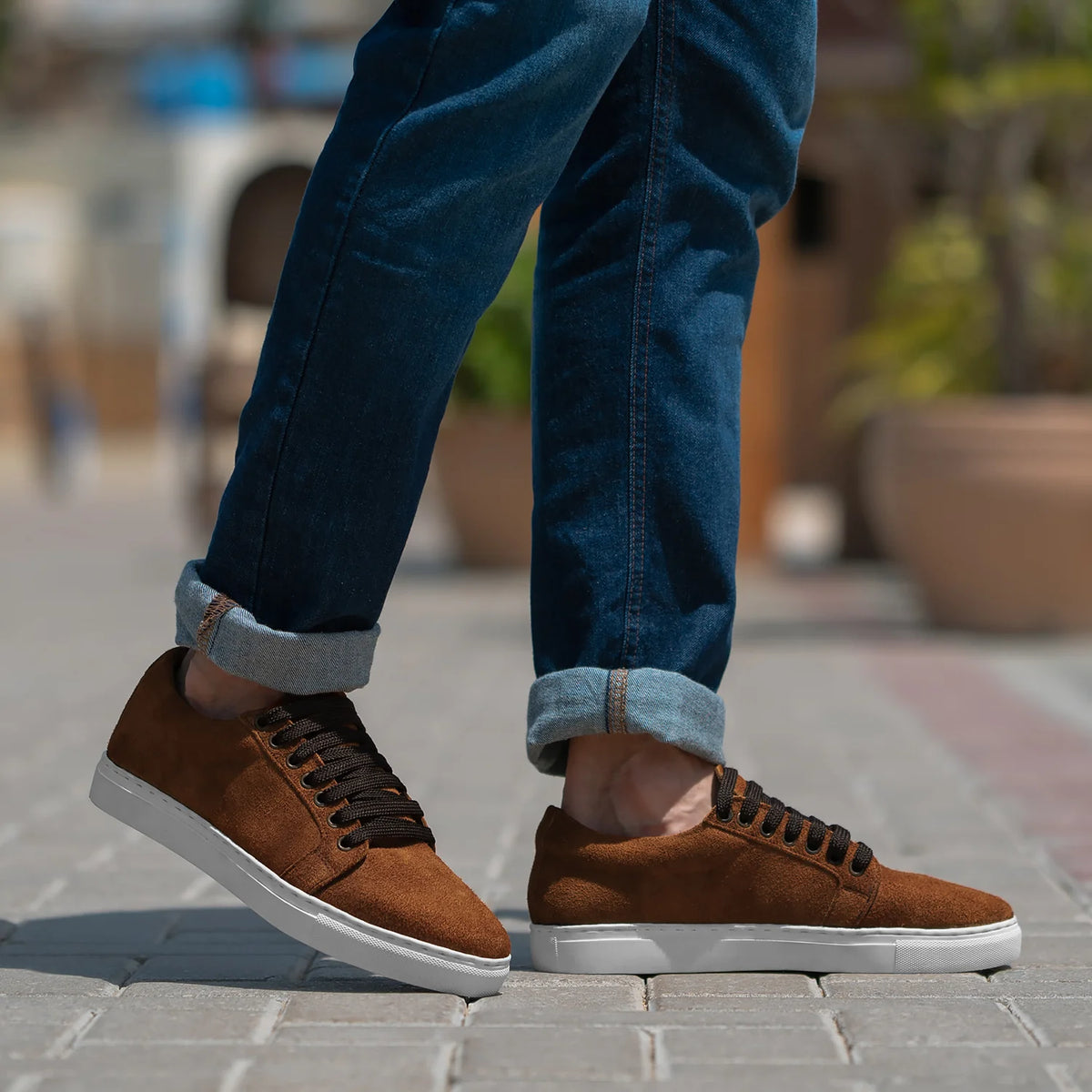 Brown Goatskin Suede Leather Sneakers - Construcción cosida Goodyear y puntera delantera