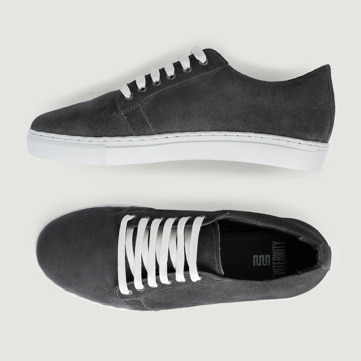 Murphy Low Top Gris Suede Zapatillas de cuero para Hombre For Men - Contrafuerte de talón reforzado y doble costura de precisión