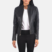 
Adalyn Acolchado Negro Chaqueta Biker de Cuero para Mujer in Black Sheepskin Leather - Vista frontal y silueta entallada | Comprar online