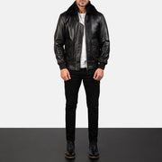 
Airin G-1 Negro Chaqueta Bomber de Cuero para Hombre - Vista lateral mostrando el corte ergonómico de mangas