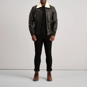 
Airin G-1 Marrón & Cream Chaqueta Bomber de Cuero para Hombre - Vista lateral mostrando el corte ergonómico de mangas
