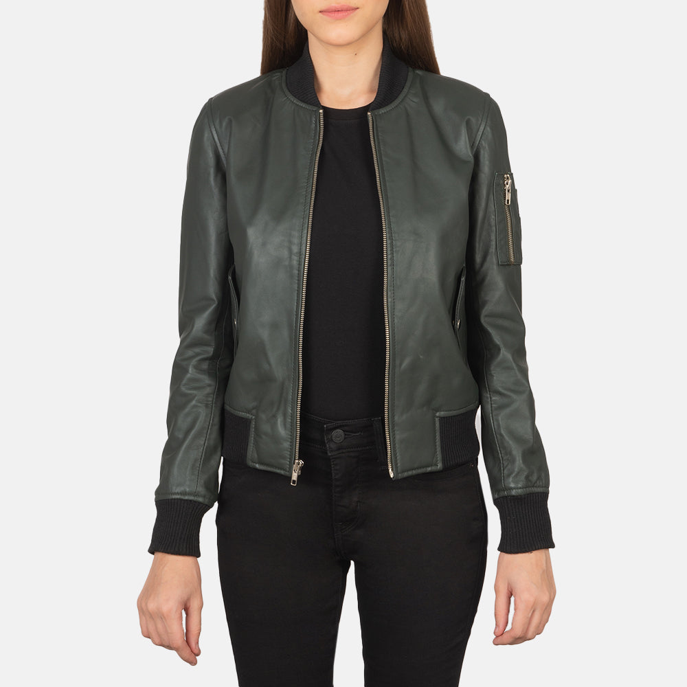 Ava Ma-1 Green Leather Bomber Jacket in Green Sheepskin Leather - Vista frontal y silueta a medida | Comprar online