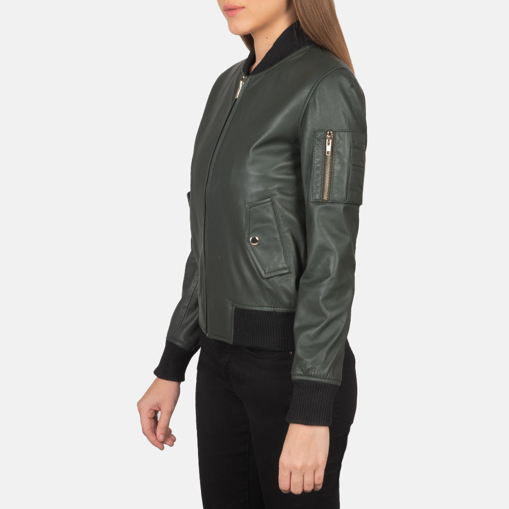 Green Sheepskin Leather Bomber Jacket - Vista trasera con ajuste entallado en hombros y bajo impecable