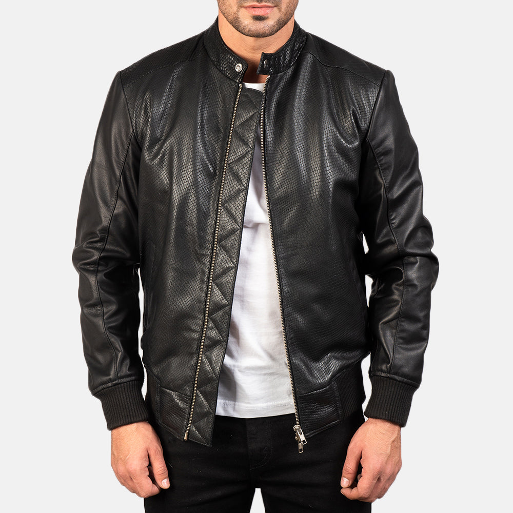 Avan Black Leather Bomber Jacket in Black Cowhide (Torso) &amp;Amp; Goatskin (Sleeves) Leather - Vista frontal y silueta a medida | Comprar online
