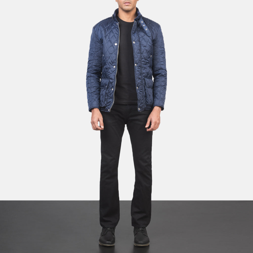 Detalle de cerca of Belted Band &amp; Button Hardware on Men's Barry Acolchado Azul Windbreaker Chaqueta de Cuero para Hombre