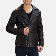 
Negro con Tachuelas Chaqueta Biker de Cuero para Hombre in Black Sheepskin Leather - Vista frontal y silueta entallada | Comprar online