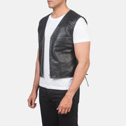 Black Sheepskin leather Vest - Vista trasera con ajuste entallado en hombros y bajo impecable