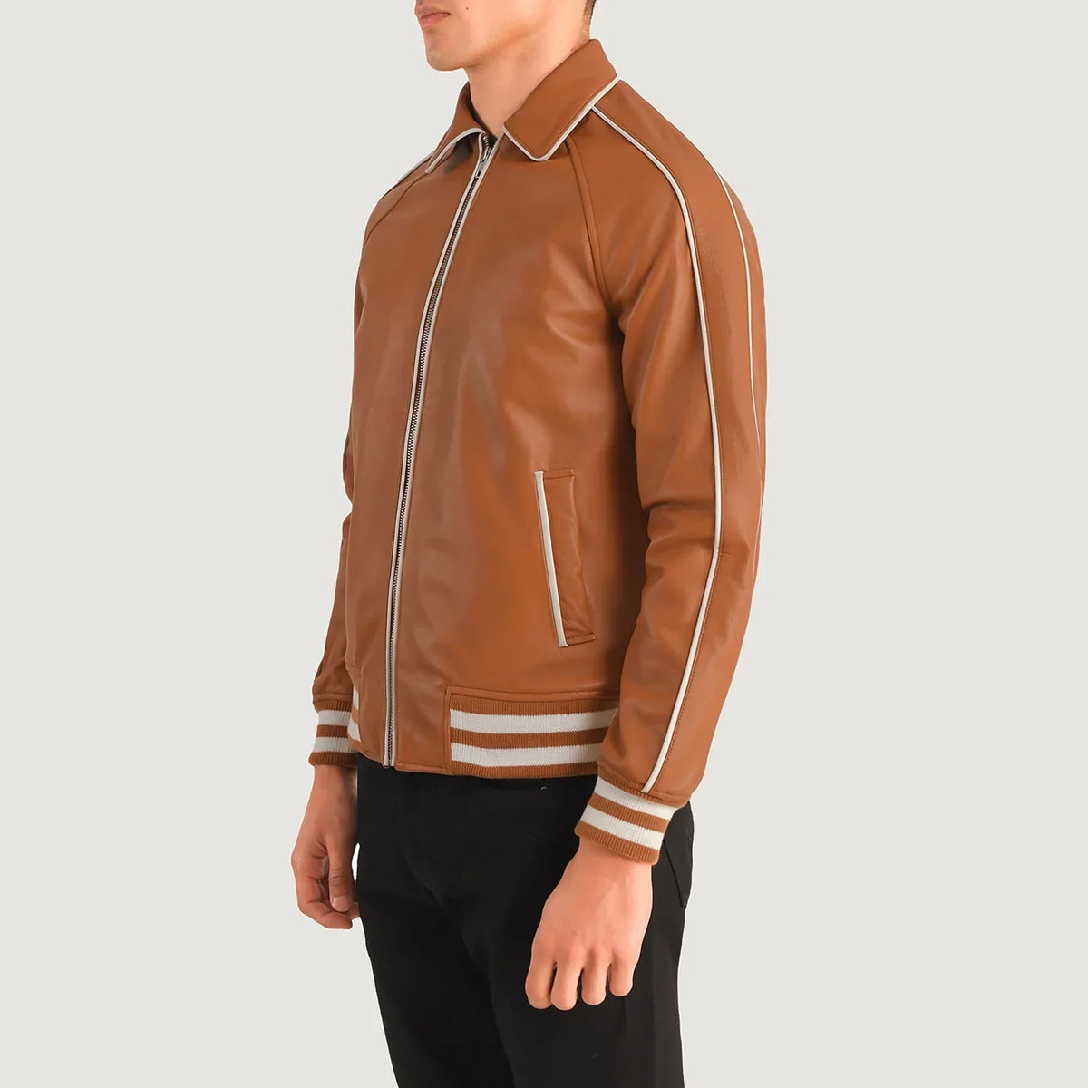 Tan Brown Sheepskin Leather Varsity Jacket - Vista trasera con ajuste entallado en hombros y bajo impecable