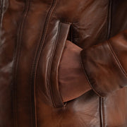 
Vista interior Showing Fully Faux Fur Lined & Dos bolsillos interiores de utilidad