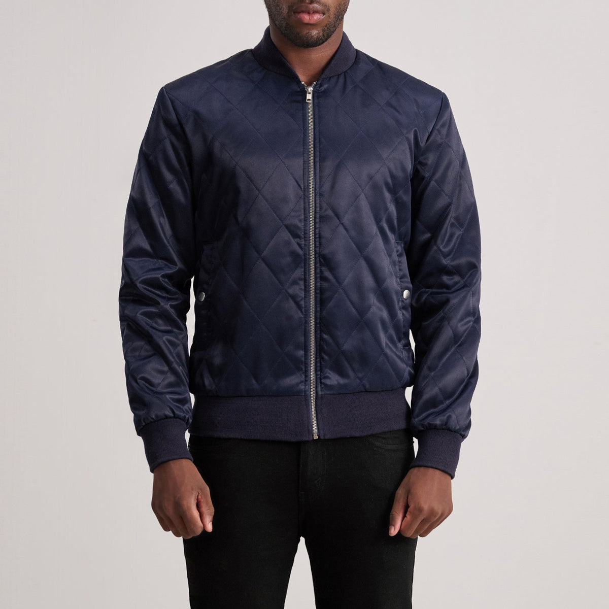 Danson Acolchado Azul Varsity Chaqueta de Cuero para Hombre in Blue Satin - Vista frontal y silueta a medida | Comprar online