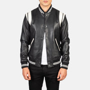 
Dantee Negro Leather Varsity Chaqueta de Cuero para Hombre in Black & White Sheepskin Leather - Vista frontal y silueta entallada | Comprar online