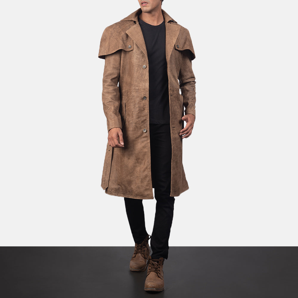 Men's Deux Marrón Leather Duster para Hombre in Distressed Brown Semi-Aniline Snuffed - Vista frontal y silueta a medida | Comprar online