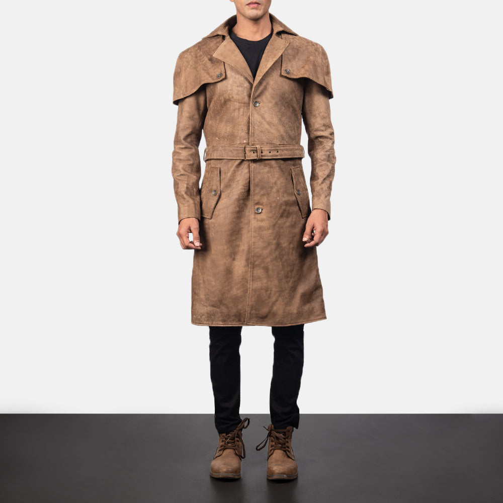 Detalle de cerca of Classic Collar &amp; Buttons + Belt Hardware on Men's Deux Marrón Leather Duster para Hombre
