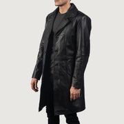 Black Cowhide leather Coat - Vista trasera con ajuste entallado en hombros y bajo impecable