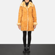 
Erica Beige Leather Coat - Vista lateral mostrando el corte ergonómico de mangas