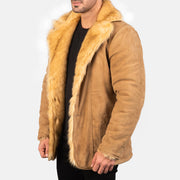 Detalle de cerca of Notch &amp; Button Hardware on Men's Furlong Beige Leather Coat