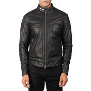
Vista de detalle of Band with snap buttons & Zipper Hardware on Gatsby Quilted Black Leather Biker Jacket