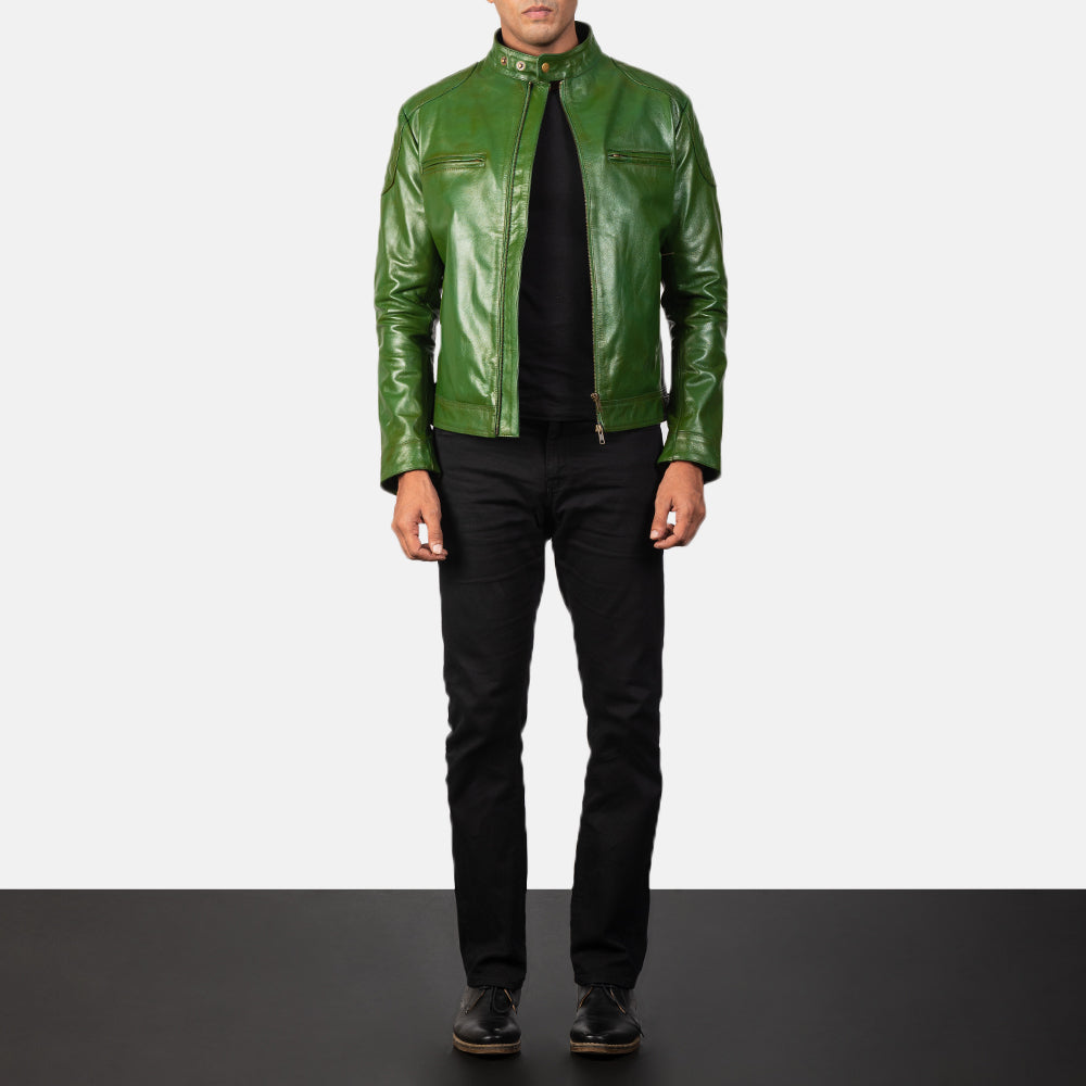 Detalle de cerca of Band with snap buttons &amp; Zipper Hardware on Men's Gatsby Quilted Green Leather Biker Jacket
