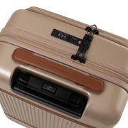 
Perspectiva del modelo vistiendo Hand Luggage Suitcase Front Pocket Zuna para Mujer para Mujer en modelo con caída natural bajo luz de día