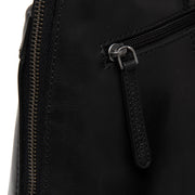 Vista interior Showing Dedicated Padded Laptop Sleeve &amp; Multi-Compartment Organization