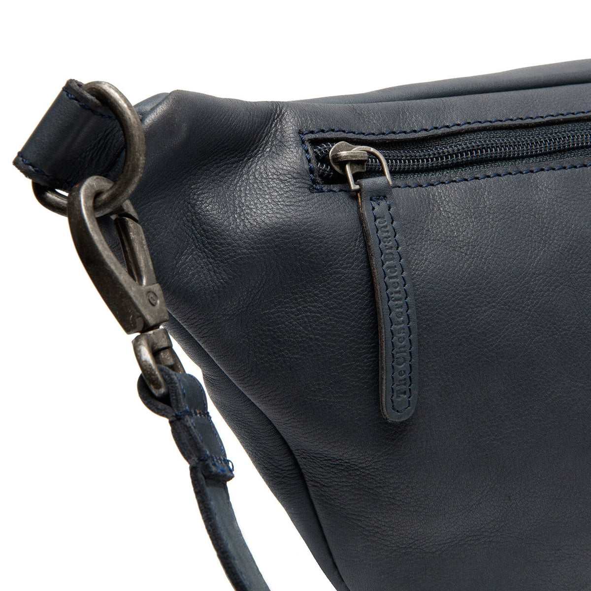 Vista interior Showing Dedicated Padded Laptop Sleeve &amp; Multi-Compartment Organization