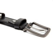 
Classic 100% Full-Grain leather Belt - Perspectiva trasera con correas de cuero reforzadas