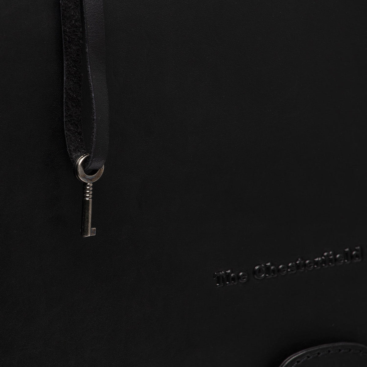 Vista interior Showing Dedicated Padded Laptop Sleeve &amp; Multi-Compartment Organization