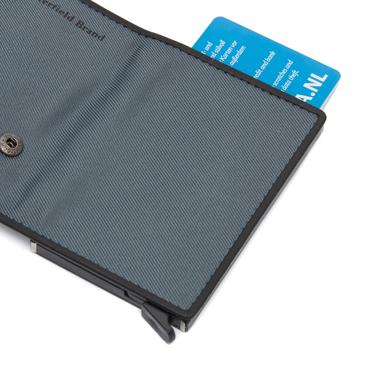 Solid Antique Brass Hardware &amp; Heavy-Duty Dual Zipper Detail on Delsbo Full-Grain Leather Card Holder para Mujer