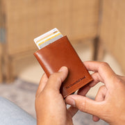 Paris Full-Grain Leather Card Holder para Mujer – Vista alternativa del producto 2