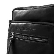 Solid Antique Brass Hardware &amp; Heavy-Duty Dual Zipper Detail on Birmingham Full-Grain Leather Crossbody Bag para Hombre