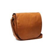 
100% Full-Grain Wax Pull-Up 100% Full-Grain Leather Grain Texture & Handcrafted Patina Detail