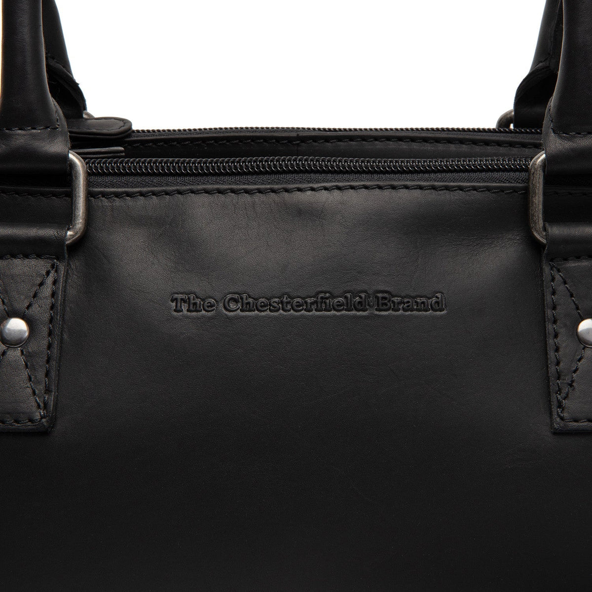 Classic 100% Full-Grain leather Goods - Vista trasera con ajuste entallado en hombros y bajo impecable