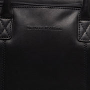 Classic 100% Full-Grain leather Goods - Vista trasera con ajuste entallado en hombros y bajo impecable