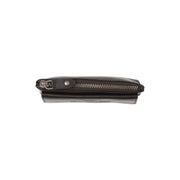 Detalle de cerca of Classic Collar &amp; Heavy-Duty Zipper Hardware on Violette Full-Grain Leather Key Case para Mujer