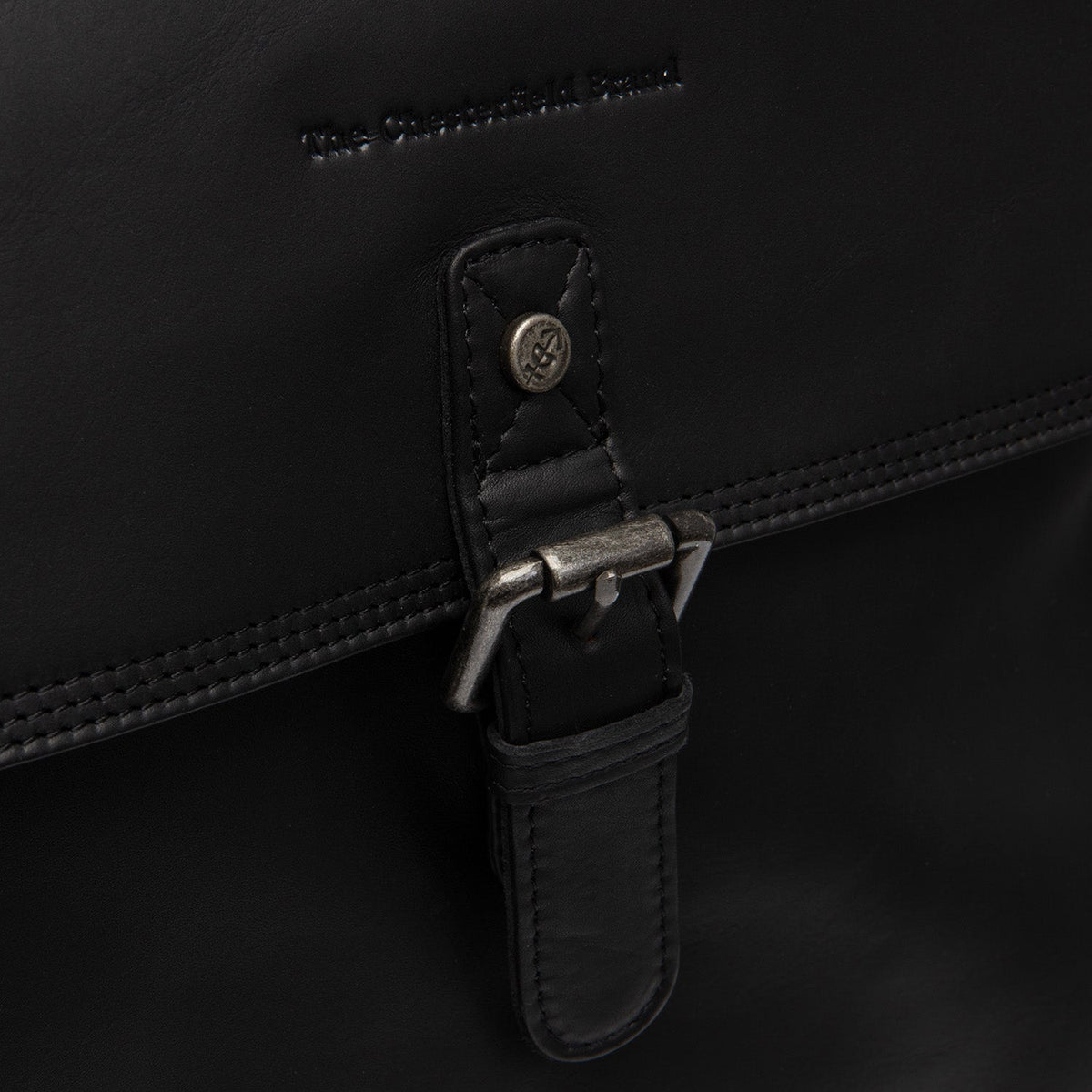 Vista interior Showing Dedicated Padded Laptop Sleeve & Multi-Compartment Organization