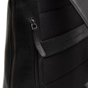 
Vista interior Showing Dedicated Padded Laptop Sleeve & Multi-Compartment Organization