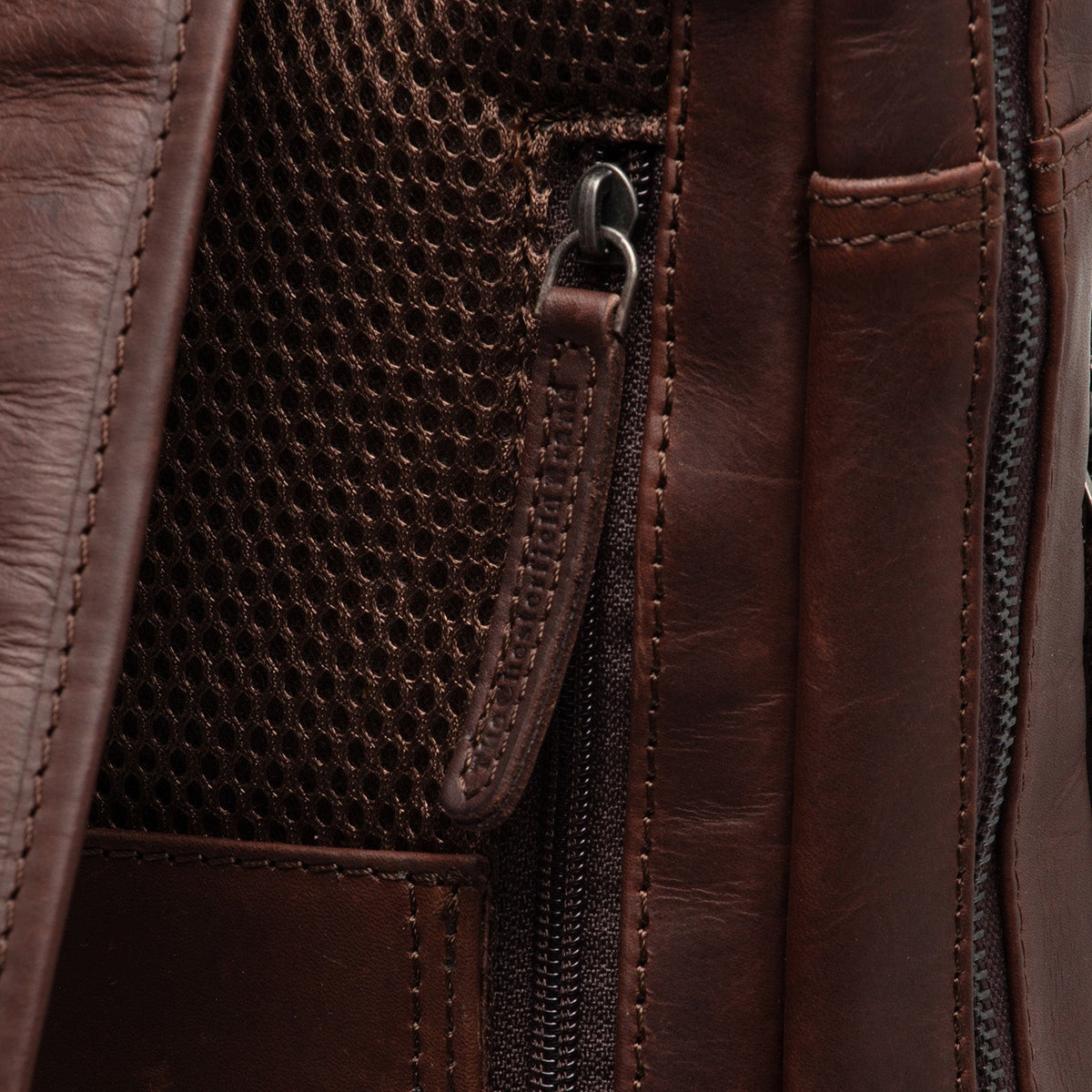 
Brown Leather Laptop Backpack Jasper, detail view 5