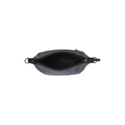 
Solid Antique Brass Hardware & Heavy-Duty Dual Zipper Detail on Lovund Bolso de hombro de cuero flor