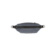 
Lovund Bolso de hombro de cuero flor - Perfil lateral estructurado con profundidad de fuelle
