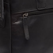 Vista interior Showing Dedicated Padded Laptop Sleeve &amp; Multi-Compartment Organization