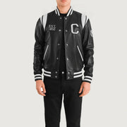 
Liberte California Negro Leather Varsity Chaqueta de Cuero para Hombre in Black & White Sheepskin Leather - Vista frontal y silueta entallada | Comprar online